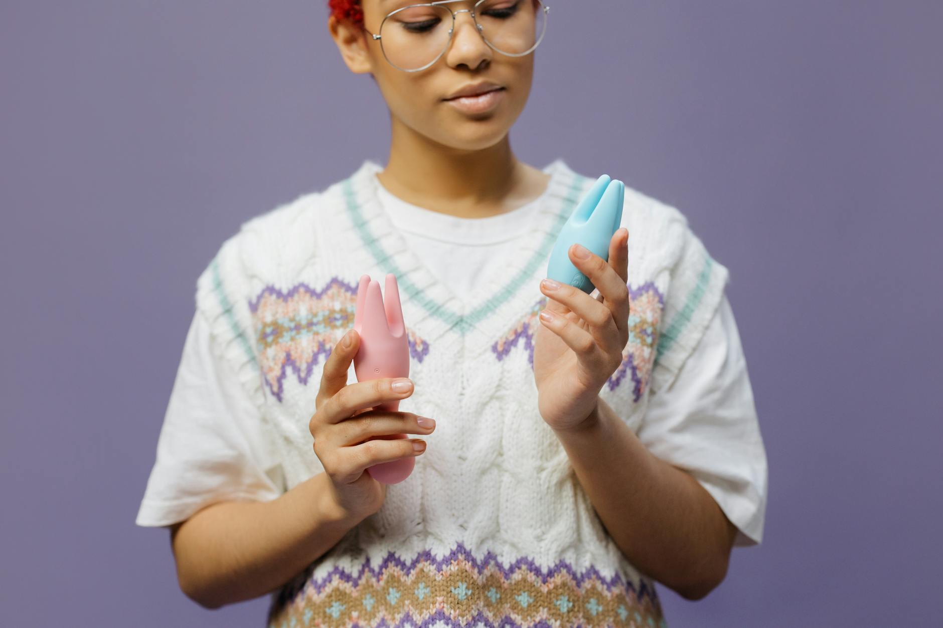 W om an co nt e mpl a ti ng p ersonal vibrator choice for intimacy